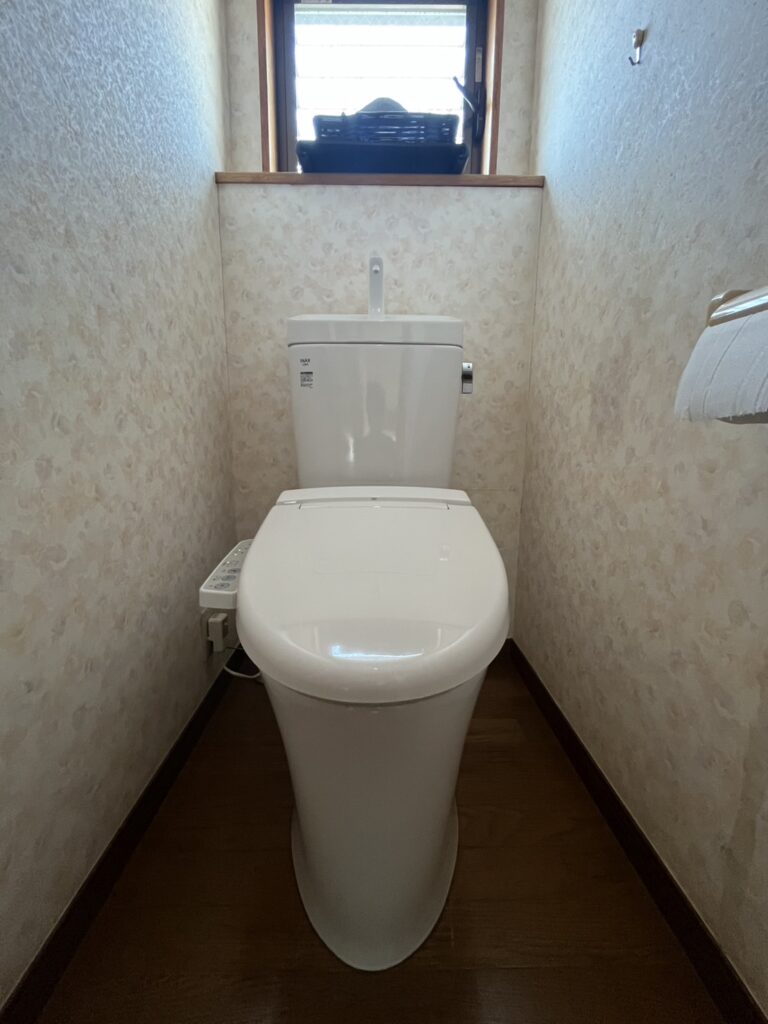 横須賀市　トイレリフォーム事例 【タンクからの水漏れを解決！】