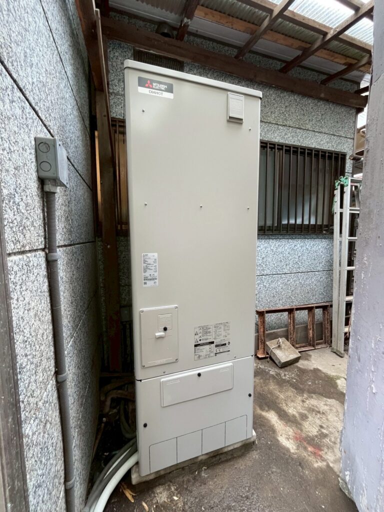 横須賀市　エコキュート交換事例 【古くて壊れないか心配を解決！】