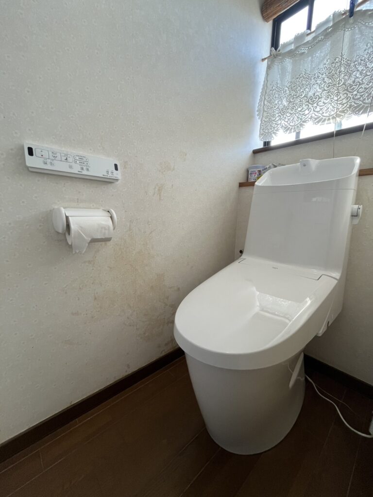 三浦市　トイレリフォーム事例 【汚れが気になるを解決！】