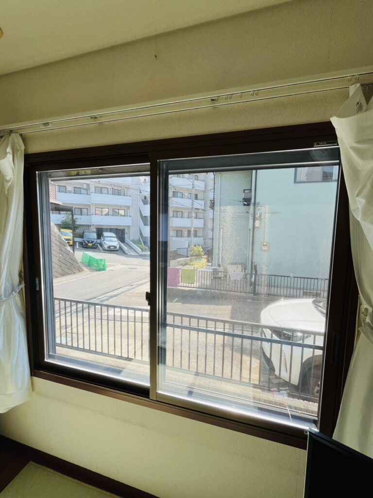 横須賀市　内窓取り付けリフォーム事例 【日差しが強いこと解決！】