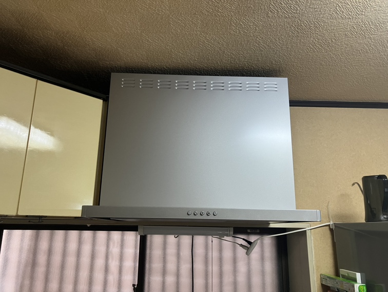 横須賀市　レンジフード取替リフォーム事例 【古くなったレンジフードを解決！】
