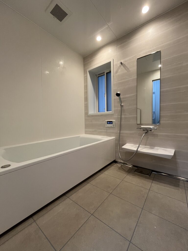 横須賀市　お風呂リフォーム事例 【掃除がしにくい浴室を解決！】