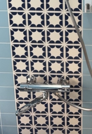 横浜市　浴槽側は閉栓、洗い場側は水栓交換事例 【浴室水栓のスパウトが折れてしまったを解決！】