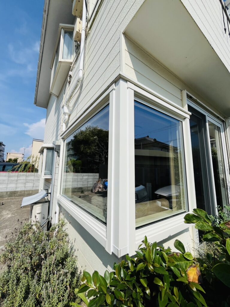横須賀市　窓リフォーム事例 【窓ガラスにヒビがはいったを解決！】