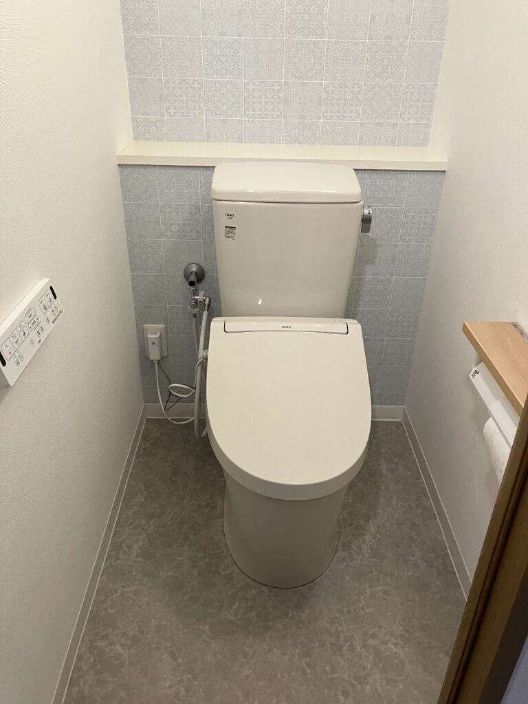 厚木市　トイレリフォーム事例 【掃除のしずらさを解決！】
