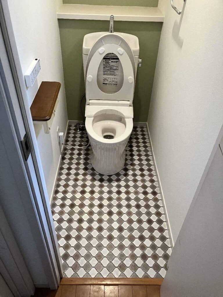 横浜市　トイレリフォーム事例 【トイレタンク内からの漏水を解決！】