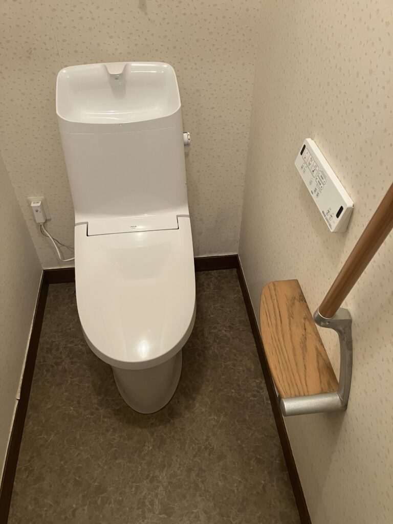 横須賀市　トイレリフォーム事例 【2Fトイレが古いので交換したいを解決！】