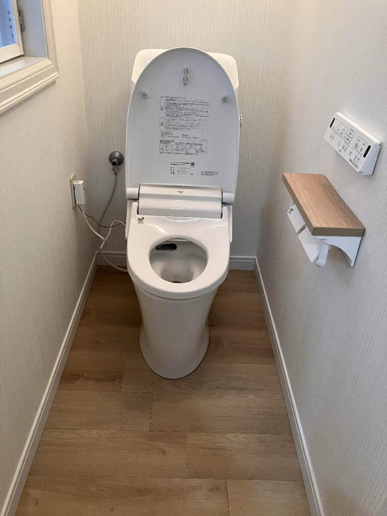 横浜市　トイレリフォーム事例 【古くなって汚れが落ちにくいを解決！】