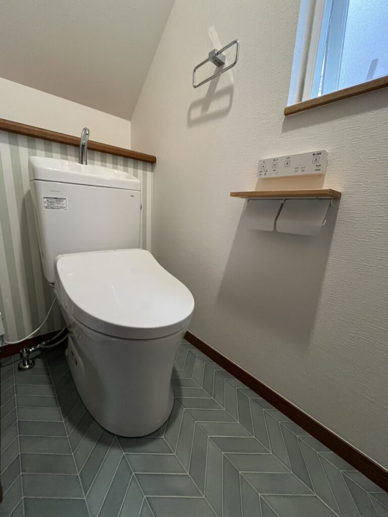 横須賀市　トイレリフォーム事例 【便器とタンクを取替えたいを解決！】